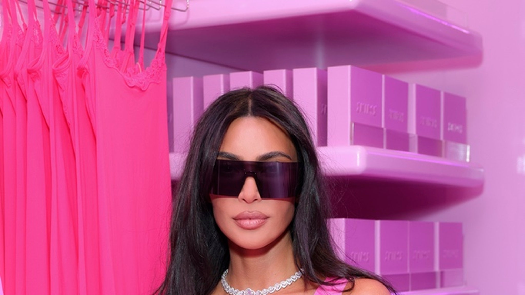 Kim Kardashian S Valentines Day Skims