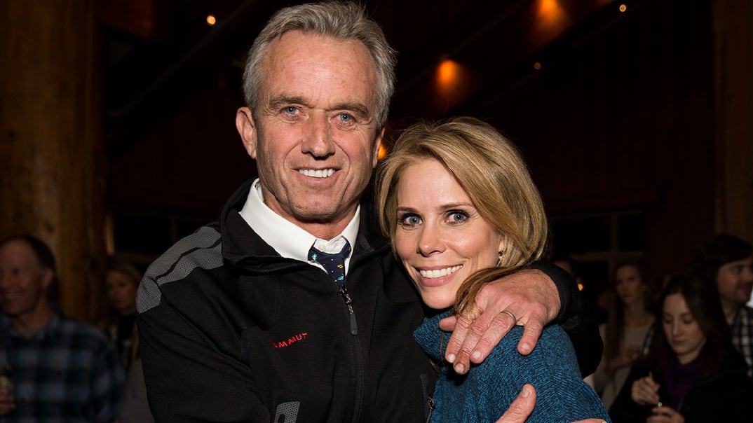 0824-Cheryl-Hines-RFK-Jr-Togerther-PRIMARY-