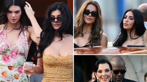 0626-Kardashian-Jenner-Crew-In-Venice-PRIMARY