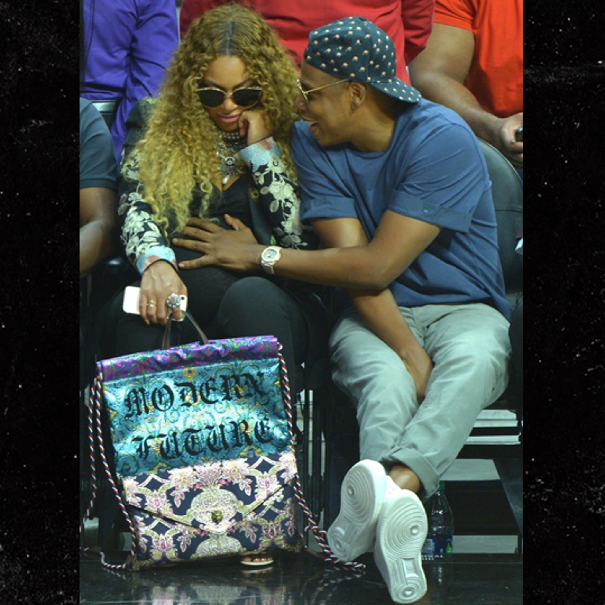 Beyonce Rocks Bubblegum Pink Shoes at Clippers Game With Jay Z