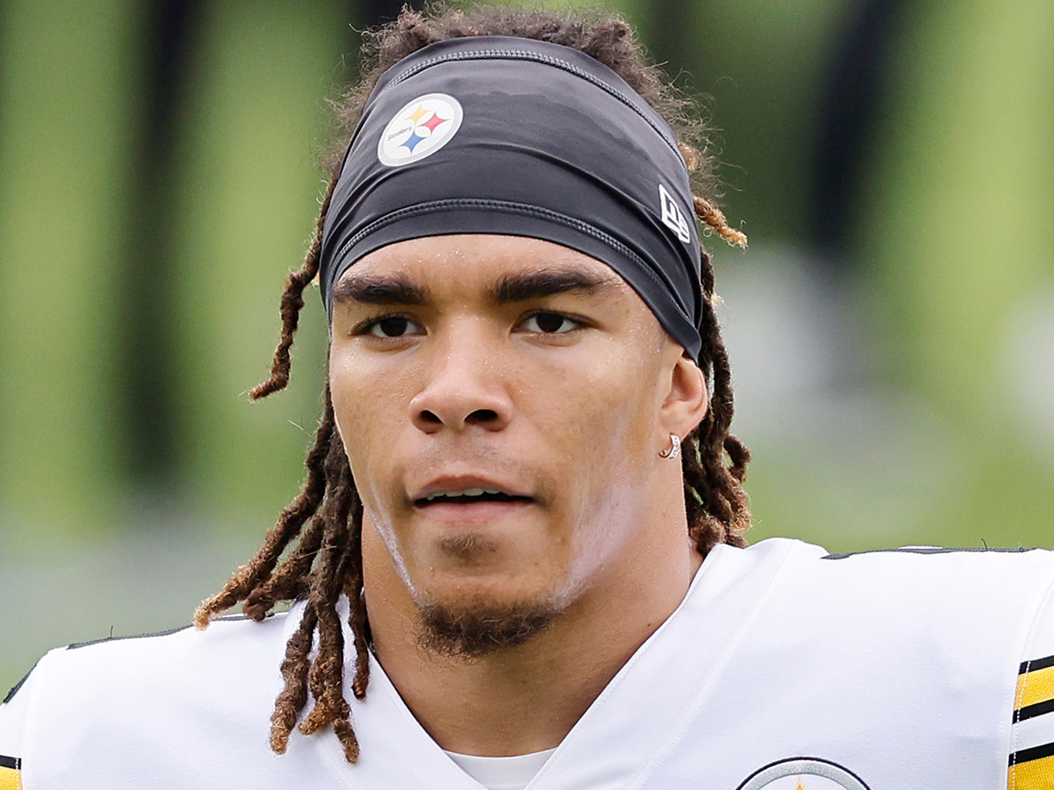 Steelers WR Chase Claypool Takes Shot At Browns Fans