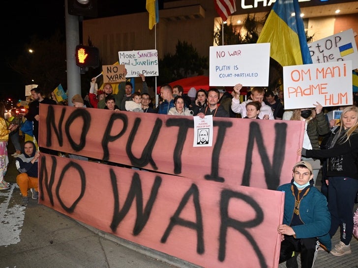 The World Protests Against Russia's Invasion of Ukraine