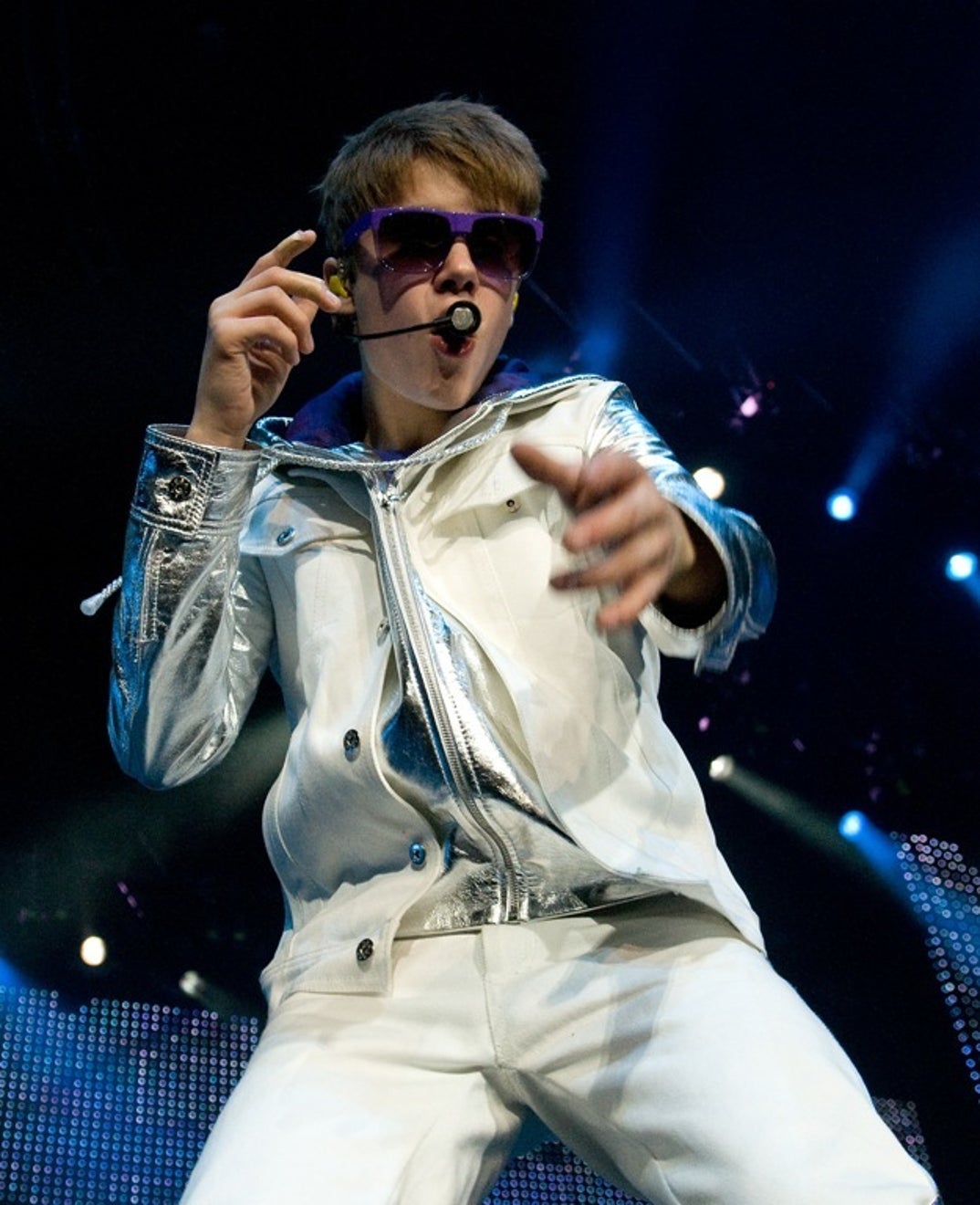 0119_justin_bieber_performance01