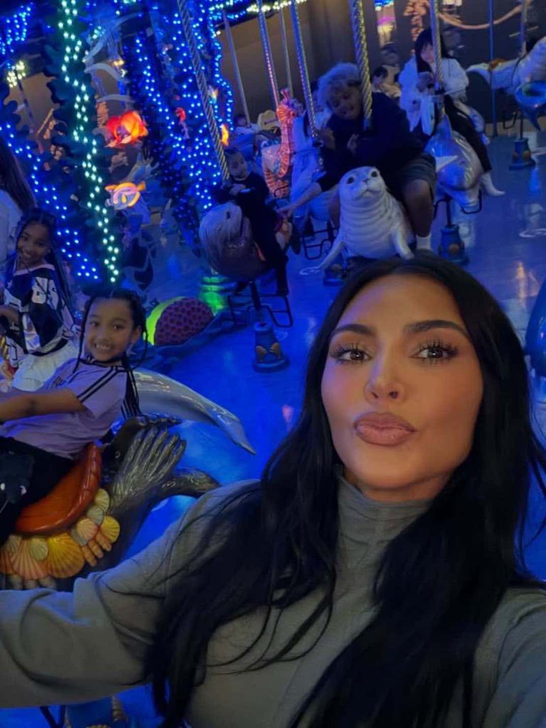 Kim Khloe Kardashian Fam Tokyo Trip 23