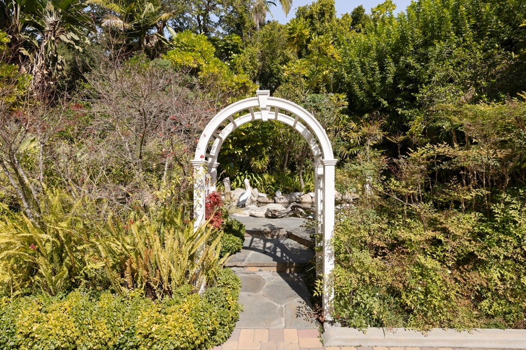 Jean Harlow Estate 42