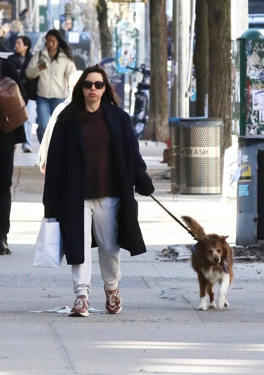 0408 Aubrey Plaza Baby Bump 
Meredith Vieira NYC Townhouse 3