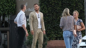 Blake Griffin Double Dates with New Clipper & Smokin' Hot WAGS