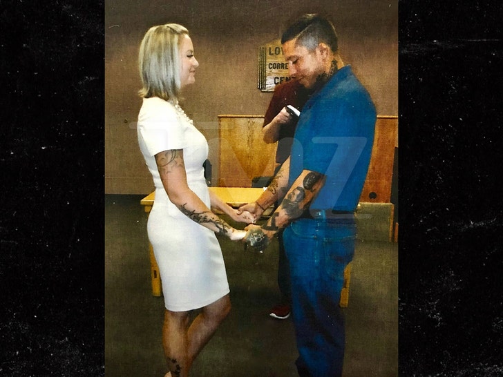War Machine S Wedding Photos From Prison Ceremony
