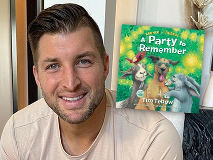 0105-tim tebow book ig-amazon