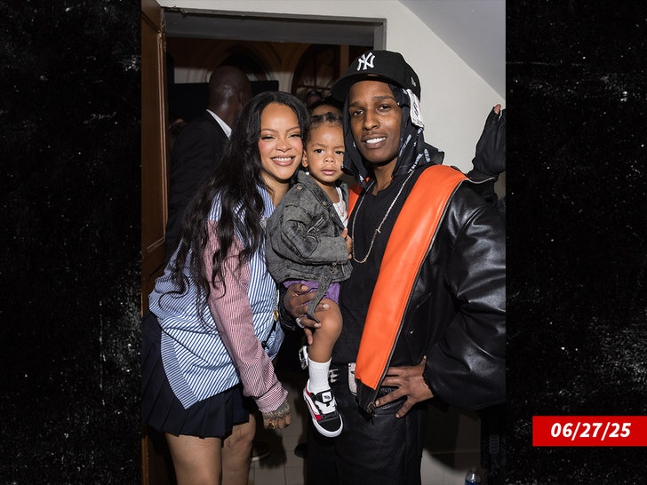Rihanna lo antes posible y el bebé Getty 1