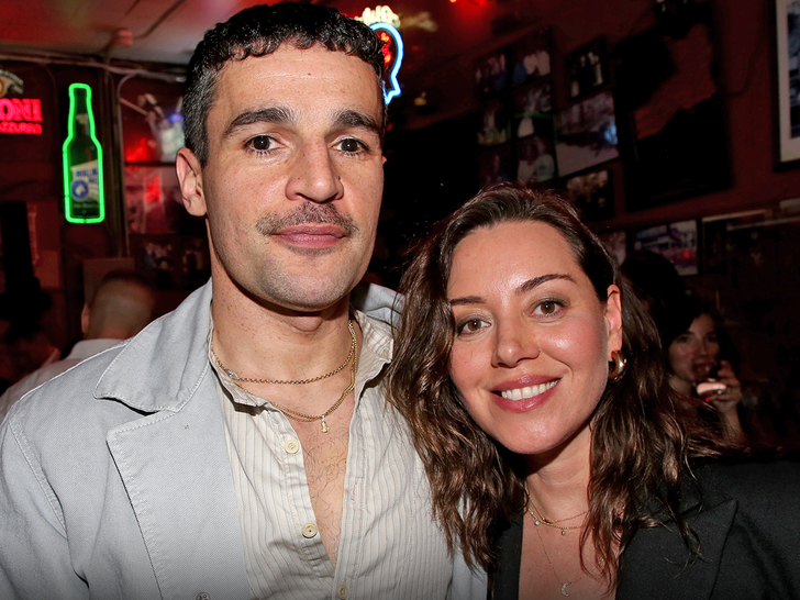 Aubrey Plaza & christopher abbott getty main