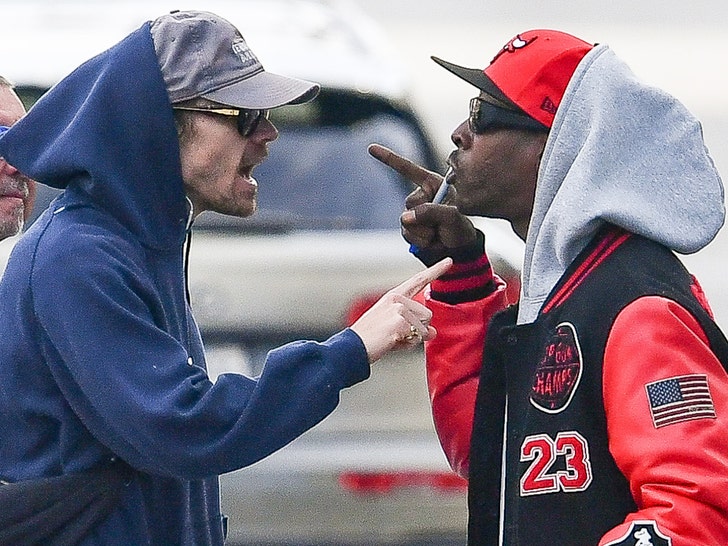 Harry Styles yelling at grapher in nyc today the image direct 2