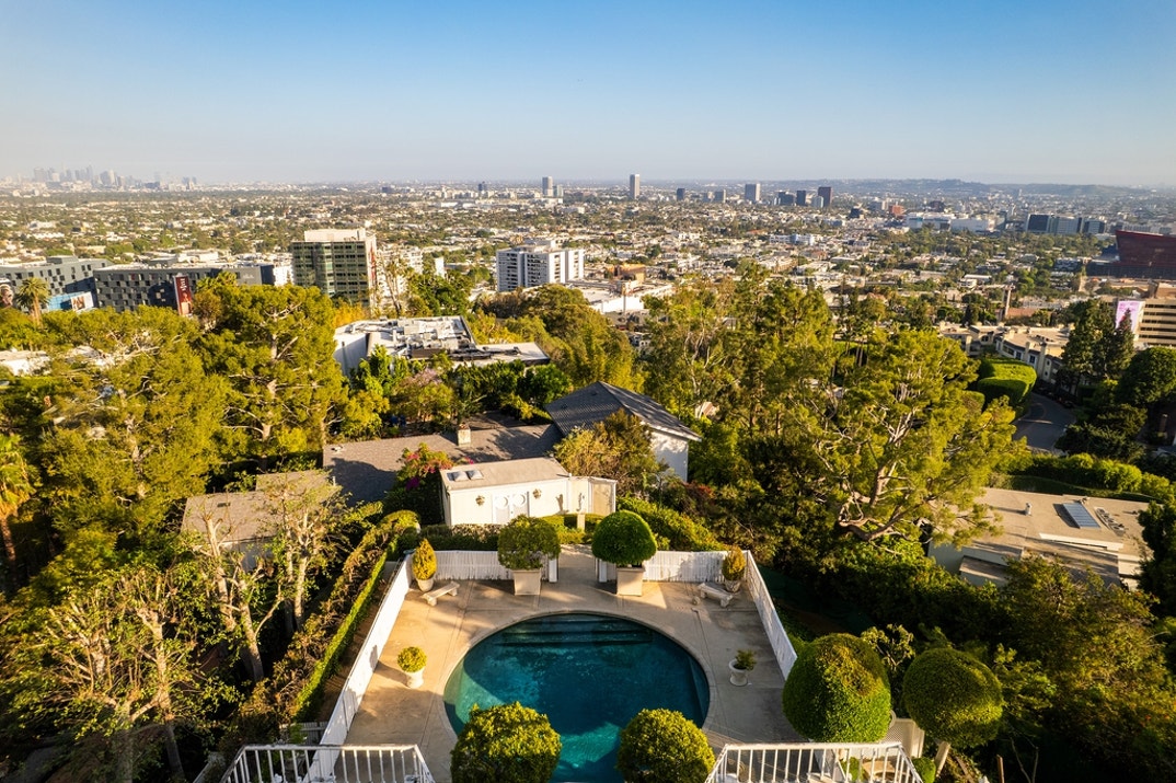 Richard Simmons Hollywood Hills New Photos 46