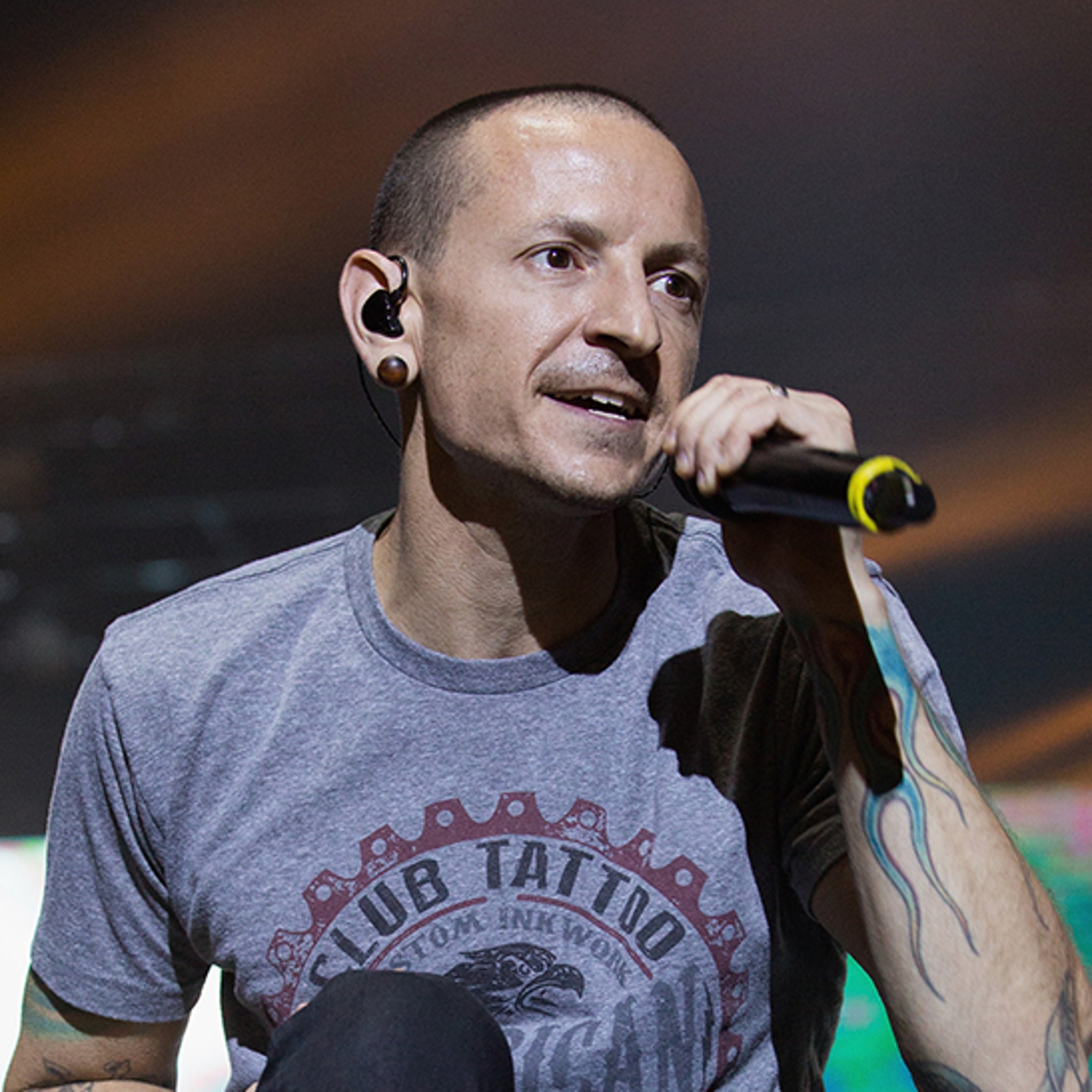 Linkin Park Singer Chester Bennington Dead Commits Suicide By Hanging