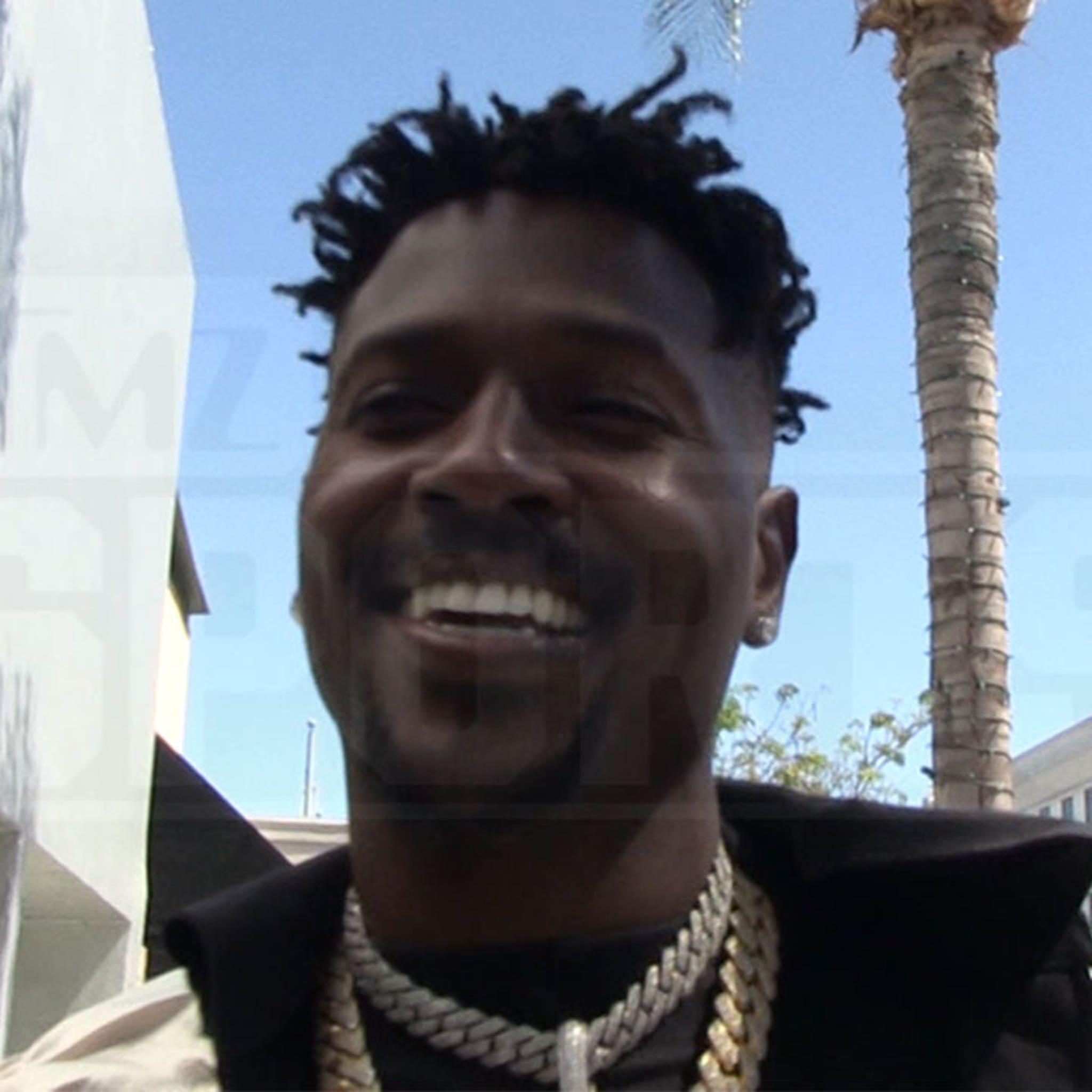 Antonio Brown Really, Really Likes Skittles