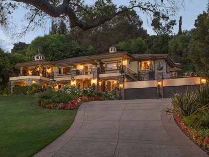 1013_kardashian_pad_primary