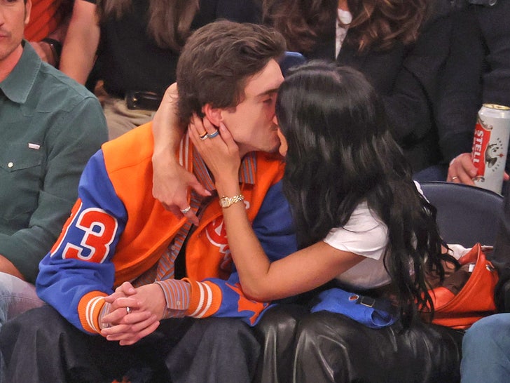 Timothy Kylie Kalli Kirs Kissing Pharmacy