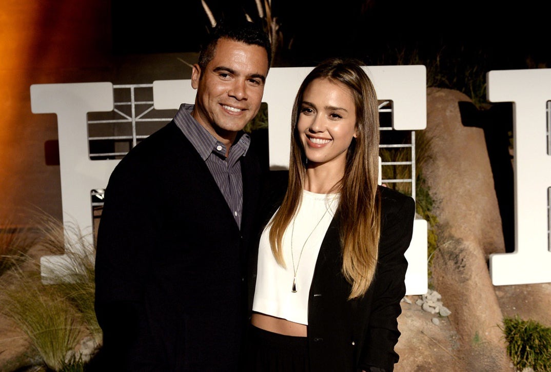 0108 Jessica Alba Cash Warren Together 0