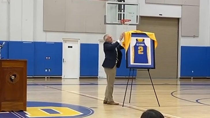 kobe jersey retirement