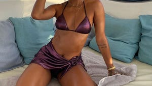 Babes On Boats -- Ahoy Ladies!