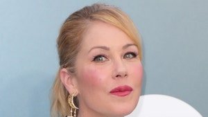 Christina-Applegate-main-getty-1