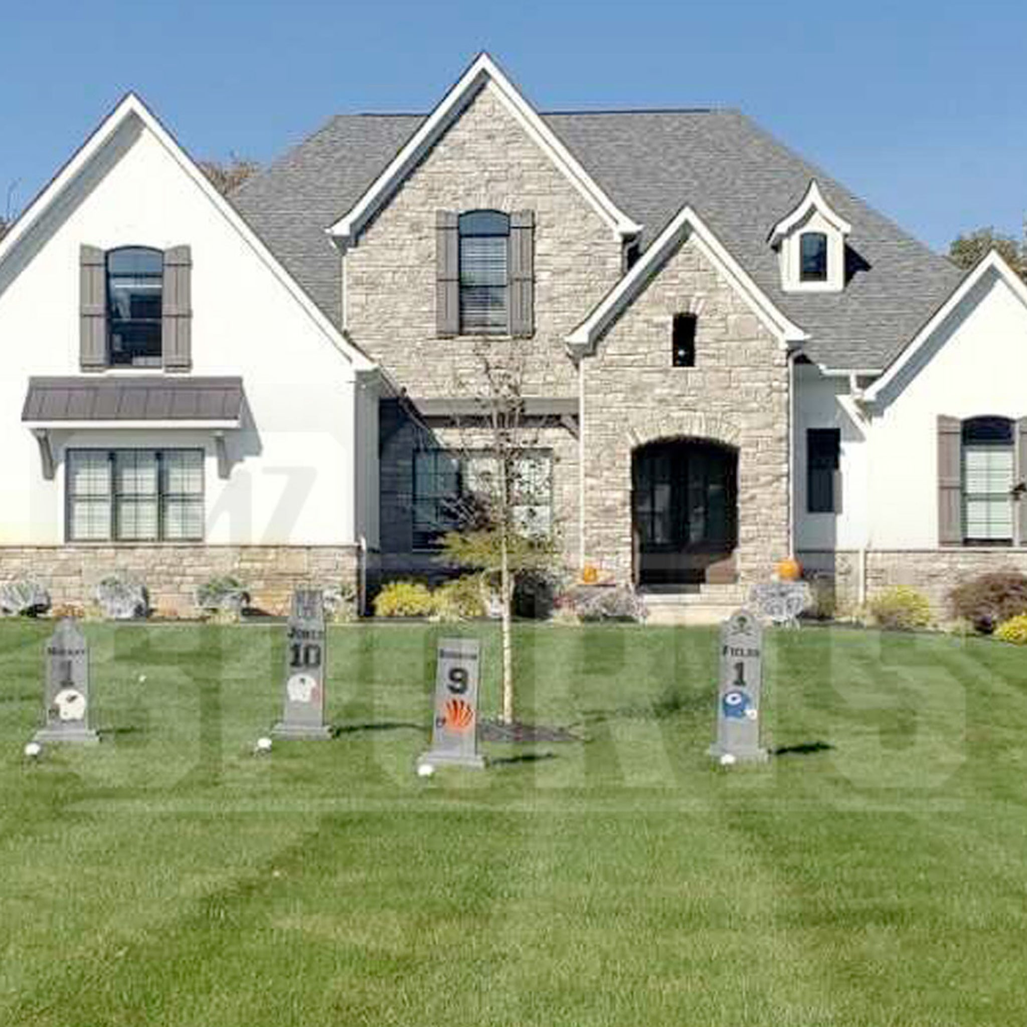 cleveland browns yard decor