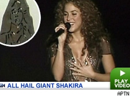 Shakira: Click to watch