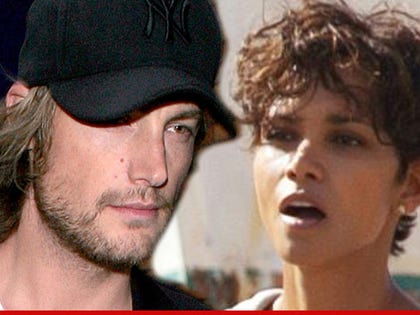 1122_gabriel_aubry_halle_berry_Article