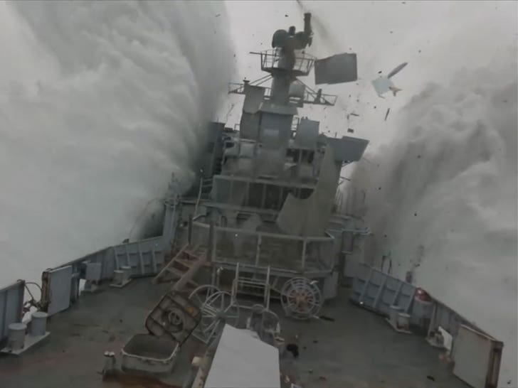 111825_torpedo_submarine_wave