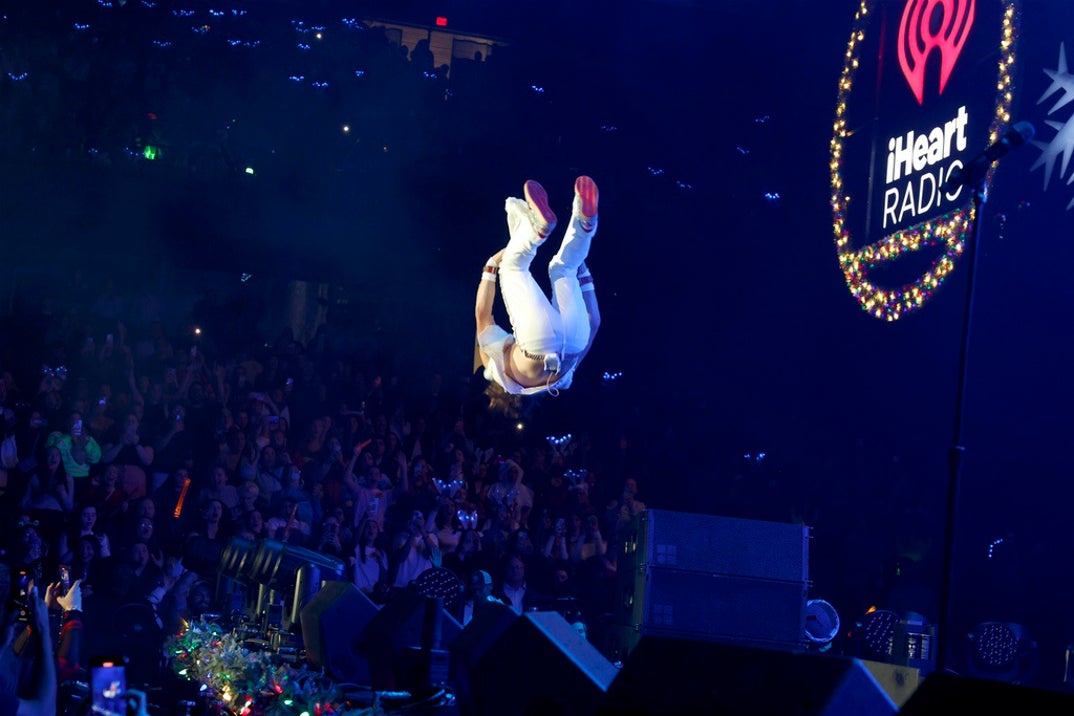 Benson Boone Flipping On Stage 3