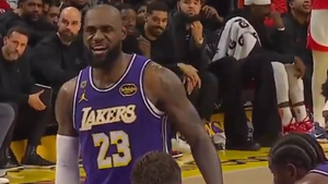 LJ Yelling SG