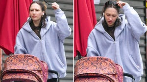0514-Elsie-Hewitt-Spotted-Post-Break-Up-PRIMARY
