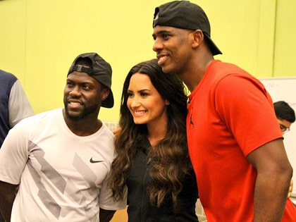 0908_kevin-hart_demi_lovato_cp3_twitter