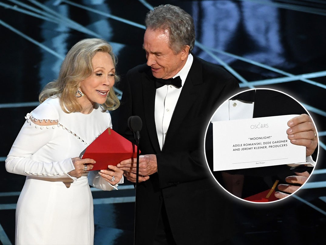 Actors Faye Dunaway (L) and Warren Beatty speak onstage during the 89th Annual Academy Awards at Hollywood & Highland Center on February 26, 2017 in Hollywood, California ... Turns out, the two actors were given the wrong envelope.