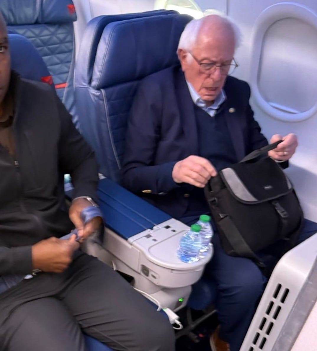 Bernie Sanders on plane leaving Washington D.C. 3/27/26