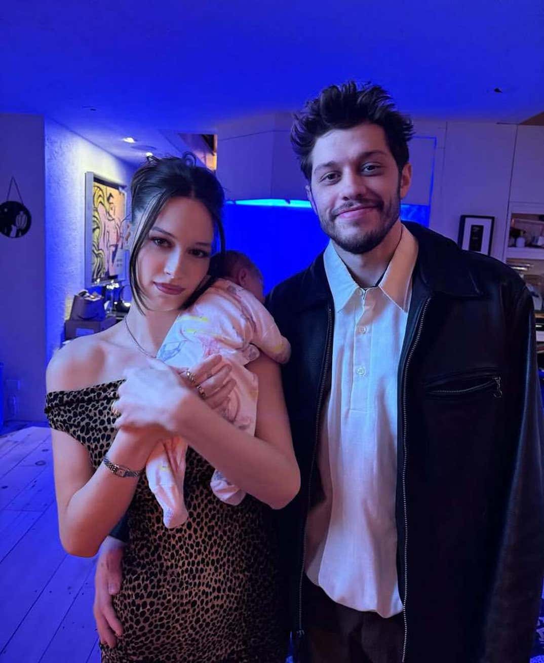 Pete Davidson Elsie Hewitt Happier Times 9