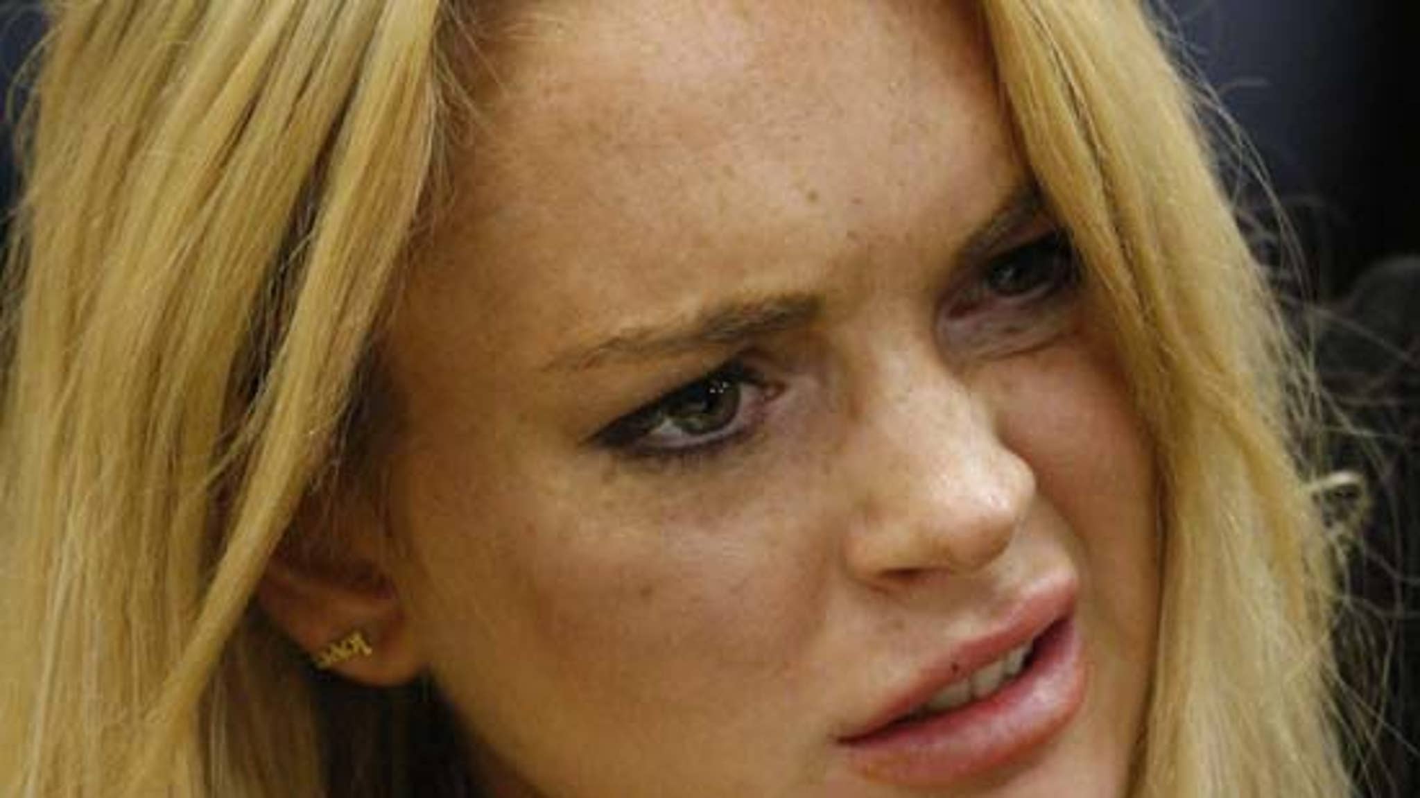 Lindsay Lohan Officially Screwed Shell Be Very Late For Trial