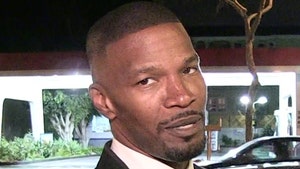 Jamie Foxx in Physical Rehabilitation Center in Chicago, Family by His Side