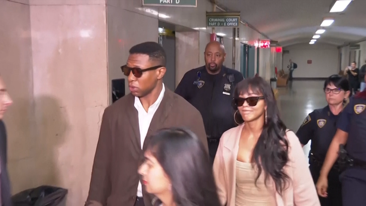 Jonathan Majors in Court For Assault Case, Meagan Good by His Side