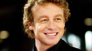 0731-Simon-Baker-Memba-Them-hero