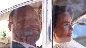 1212-Conor-McGregor-Marries-Dee-Devlin-PRIMARY