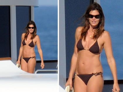 Cindy Crawford -- What a Piece of Aft!