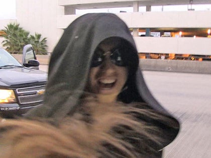 121913_kesha_primary