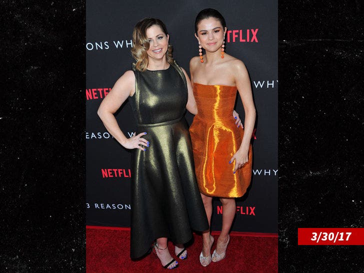Selena Gomez's Mom Transported to Hospital Over Selena Dating Justin :: 1218-selena-gomez-mandy-teefey-getty-4