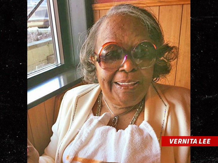 Oprah Winfrey's Mother Vernita Lee Dead at 83