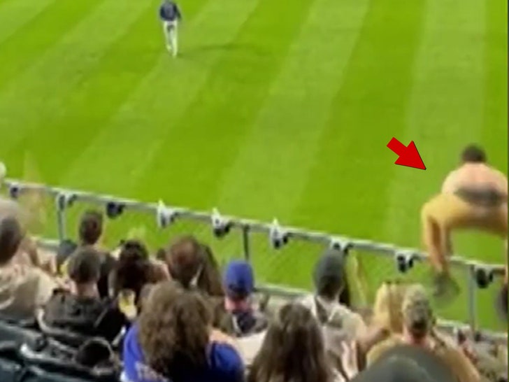 050725-Pirates-fan-Primary-3