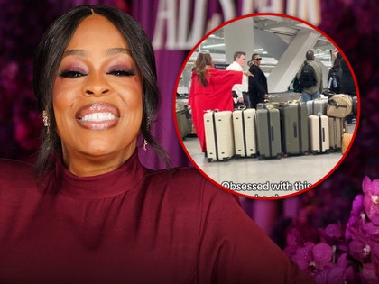 Niecy Nash baggage getty 1