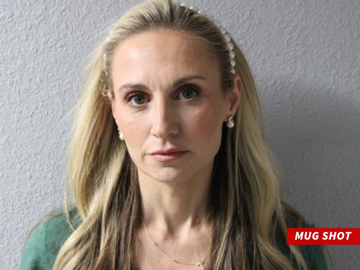 Ex-Mayor Misty Roberts mugLouisiana Sex Offender Registry