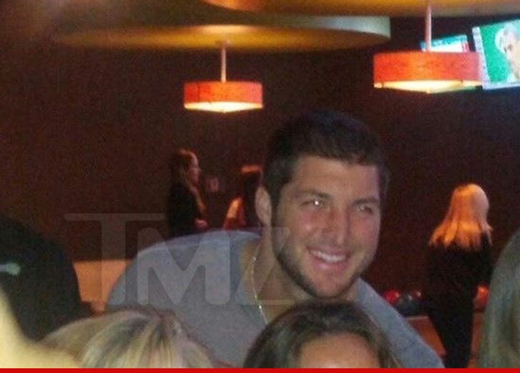 Tim Tebow -- Hey I'm in Jacksonville Photo :: 1031-tim-tebow-tmz-1