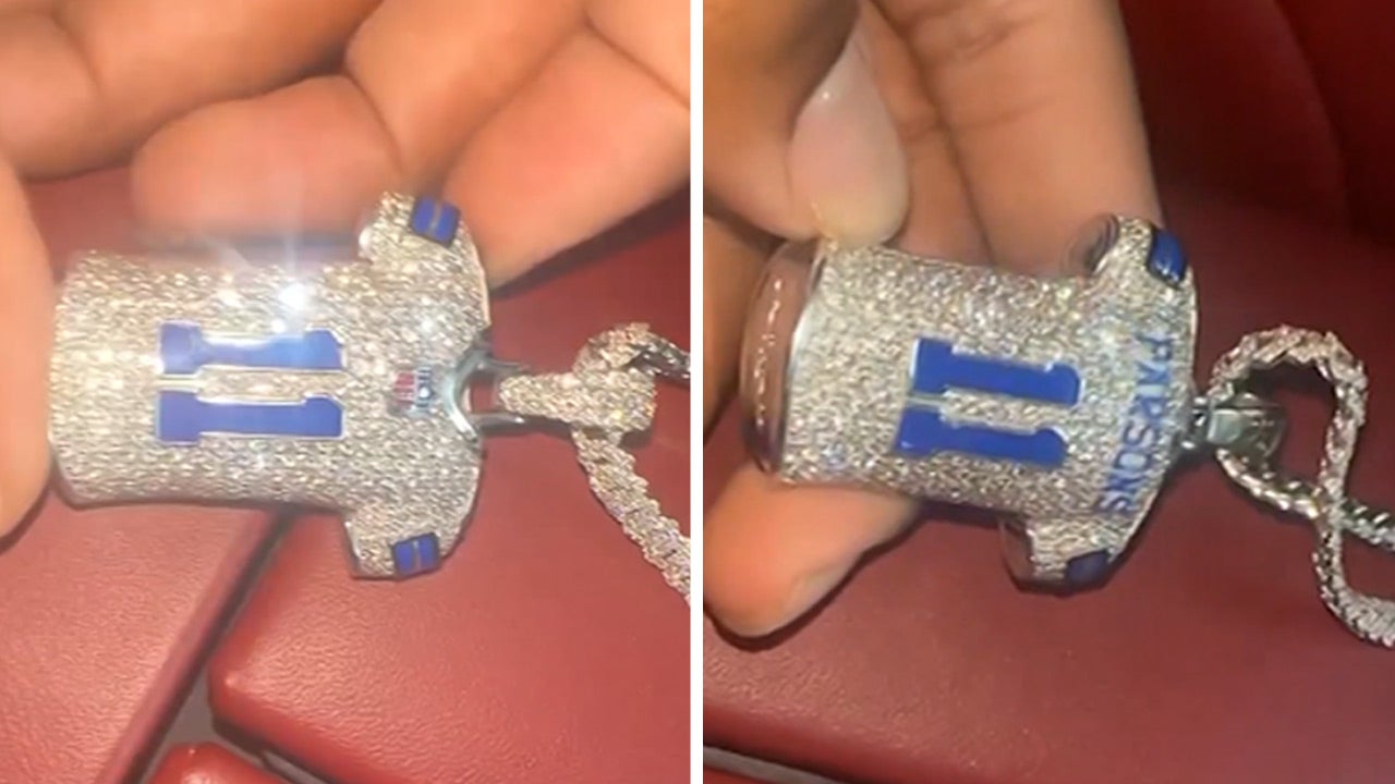 Amari Cooper Hints at Cowboys Future with Diamond Jersey, Worth $65k!